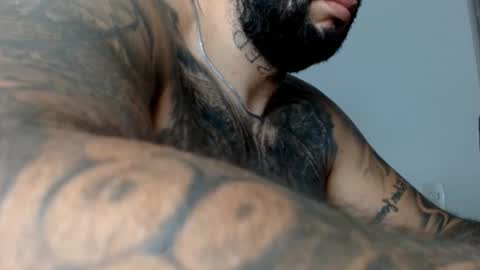 Snapshot of elosocazador chatting on 03/04/26, 01:06 elosocazador online show from 03/04/26, 01:06