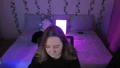 Ela give me a thumbs up if you like it  and this is important for the development of the account online show from 11/10/25, 07:13