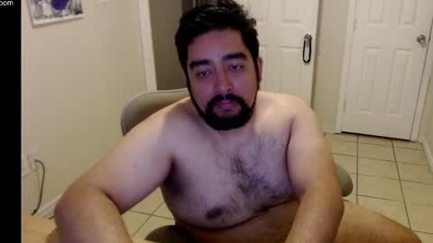 Snapshot of elr3y chatting on 12/21/24, 04:19 elr3y online show from 12/21/24, 04:19