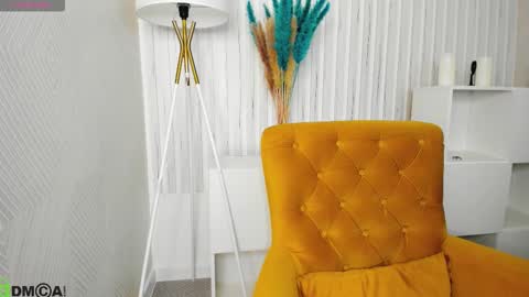 Snapshot of elsa_carterr chatting on 11/14/25, 11:53 elsa_carterr online show from 11/14/25, 11:53