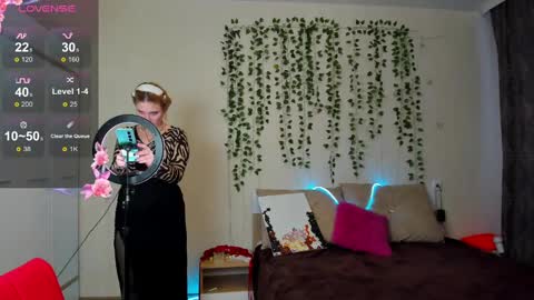 Elsa  online show from 03/08/25, 02:01