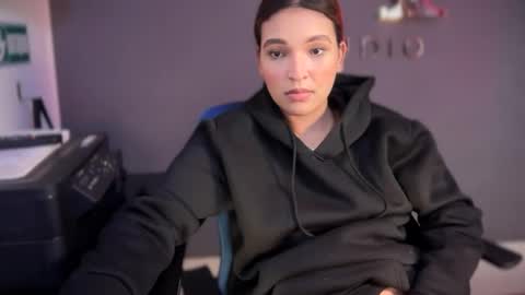 Snapshot of elsa_koch chatting on 09/19/25, 07:58 ELSA online show from 09/19/25, 07:58