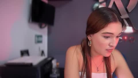 Snapshot of elsa_koch chatting on 09/22/25, 07:49 ELSA online show from 09/22/25, 07:49