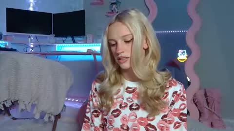 Snapshot of elsa_may chatting on 02/03/26, 02:53 elsa_may online show from 02/03/26, 02:53