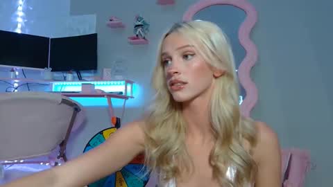 Snapshot of elsa_may chatting on 03/03/26, 01:56 elsa_may online show from 03/03/26, 01:56