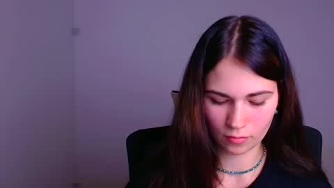 Snapshot of elsa_mur chatting on 12/19/24, 07:51 Elsa online show from 12/19/24, 07:51