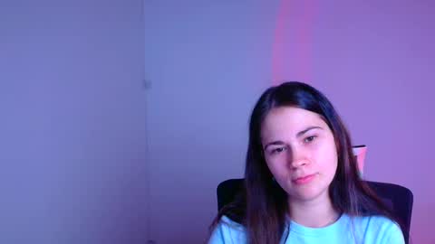 Snapshot of elsa_mur chatting on 02/04/25, 07:33 Elsa online show from 02/04/25, 07:33