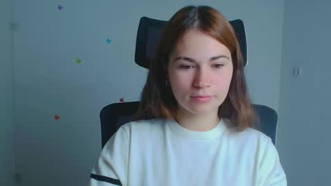 Snapshot of elsa_mur chatting on 10/11/25, 05:50 Elsa online show from 10/11/25, 05:50