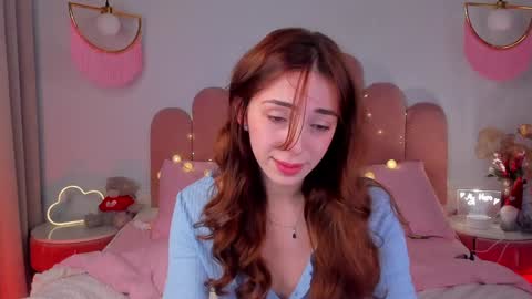 Snapshot of elsa_xo chatting on 01/04/25, 08:28 Michelle online show from 01/04/25, 08:28
