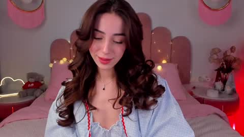 Snapshot of elsa_xo chatting on 01/12/25, 09:08 Michelle online show from 01/12/25, 09:08