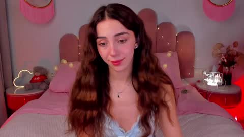 Snapshot of elsa_xo chatting on 01/14/25, 11:27 Michelle online show from 01/14/25, 11:27