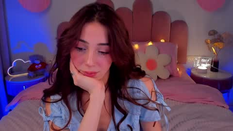 Snapshot of elsa_xo chatting on 01/30/25, 08:10 Michelle online show from 01/30/25, 08:10
