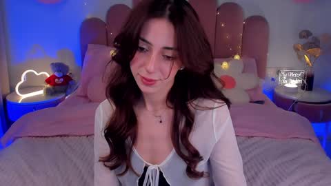 Snapshot of elsa_xo chatting on 01/31/25, 08:33 Michelle online show from 01/31/25, 08:33
