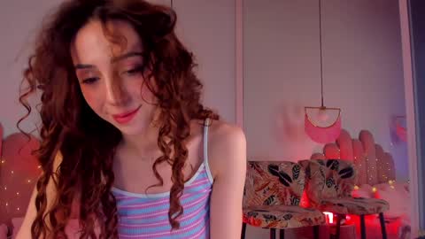 Snapshot of elsa_xo chatting on 02/01/25, 11:27 Michelle online show from 02/01/25, 11:27