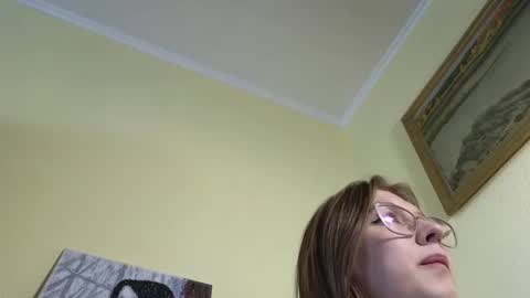 Snapshot of elsaangel chatting on 02/10/25, 07:04 elsaangel online show from 02/10/25, 07:04