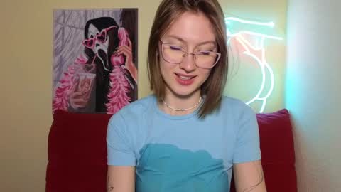 Snapshot of elsaangel chatting on 02/16/25, 12:41 elsaangel online show from 02/16/25, 12:41