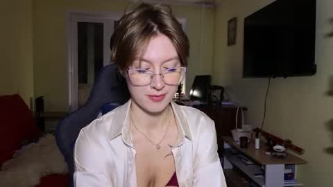 Snapshot of elsaangel chatting on 10/26/25, 09:10 elsaangel online show from 10/26/25, 09:10