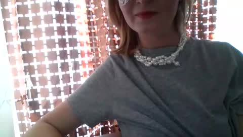 ElsaMartinez online show from 09/25/25, 09:13