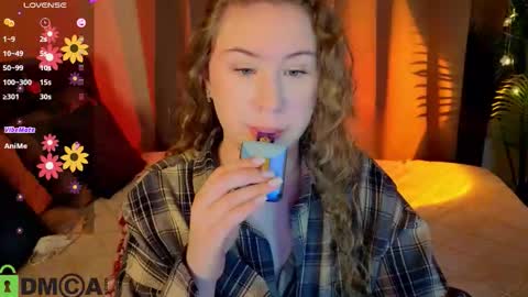 Snapshot of elsie_cutties chatting on 03/28/26, 01:16 Elsie online show from 03/28/26, 01:16