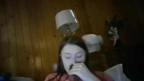 Elsie Rain online show from 12/21/25, 01:35