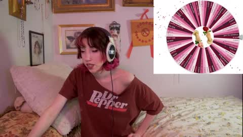 Snapshot of elslove chatting on 01/14/25, 11:37 ELS online show from 01/14/25, 11:37