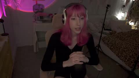 Snapshot of elslove chatting on 05/01/26, 01:32 ELS online show from 05/01/26, 01:32