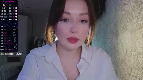 Snapshot of elusive_mia chatting on 06/11/26, 03:59 Mia 3 online show from 06/11/26, 03:59