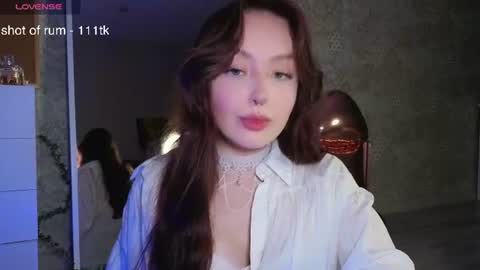 Snapshot of elusive_mia chatting on 08/01/26, 05:34 Mia 3 online show from 08/01/26, 05:34