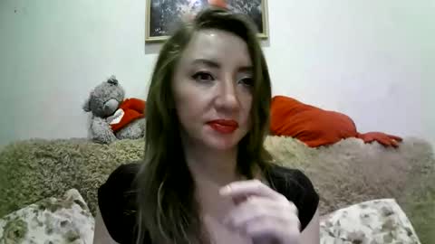 Snapshot of elvaarno chatting on 10/18/25, 02:36 ElvaArno online show from 10/18/25, 02:36
