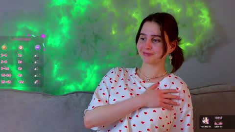 Snapshot of elvahance chatting on 02/04/25, 11:05 Maria online show from 02/04/25, 11:05