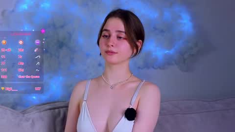 Snapshot of elvahance chatting on 02/18/25, 02:16 Maria online show from 02/18/25, 02:16