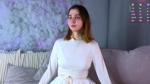 Snapshot of elvahance chatting on 03/05/25, 11:06 Maria online show from 03/05/25, 11:06