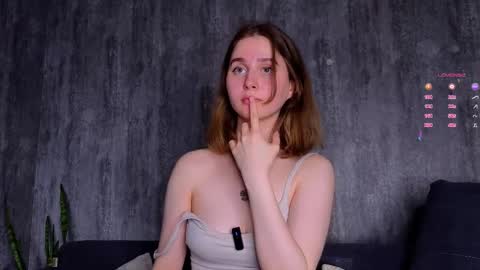 Snapshot of elvahance chatting on 03/12/25, 02:12 Maria online show from 03/12/25, 02:12