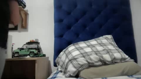 Snapshot of elvergudo0 chatting on 01/26/25, 07:10 Diego online show from 01/26/25, 07:10