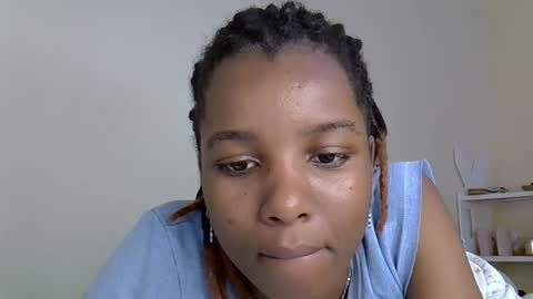 flo online show from 11/02/25, 07:44