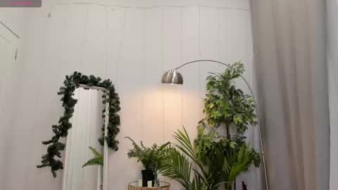 Erica  online show from 01/14/26, 01:39