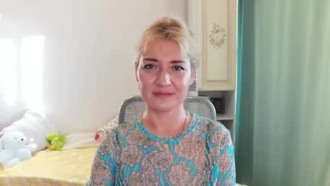 Elvira online show from 12/04/24, 10:35