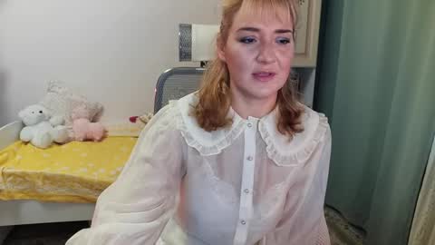 Elvira online show from 12/06/24, 07:54