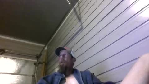 Snapshot of elwooood7 chatting on 03/29/26, 01:22 elwooood7 online show from 03/29/26, 01:22
