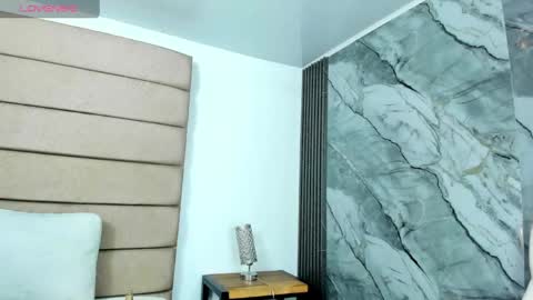 Snapshot of ely_brown chatting on 04/12/26, 07:19 ely brown online show from 04/12/26, 07:19