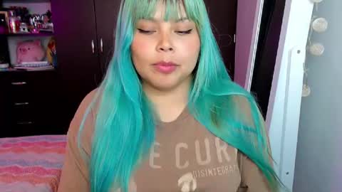 Snapshot of elymoon chatting on 03/10/25, 08:56 Ely online show from 03/10/25, 08:56