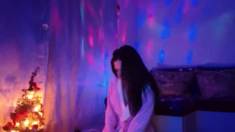 Elisa online show from 01/06/25, 12:05