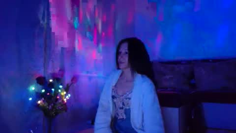 Elisa online show from 01/12/25, 01:11