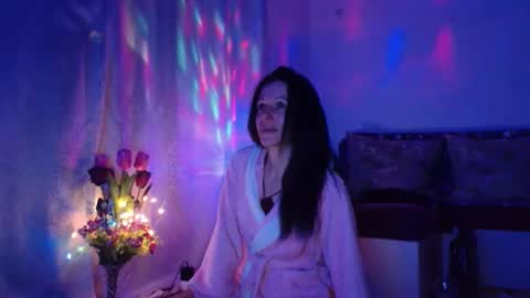 Elisa online show from 02/01/25, 10:44