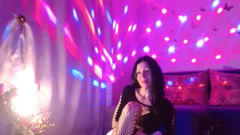 Elisa online show from 03/04/26, 11:00