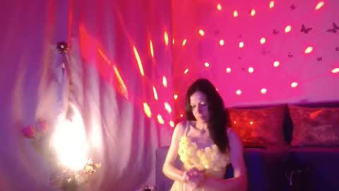 Elisa online show from 03/30/26, 06:20