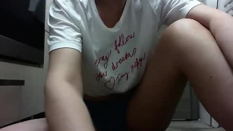 elyseblue online show from 01/20/25, 05:26