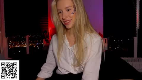 Snapshot of elysia_xo chatting on 11/01/25, 10:12 Elysia online show from 11/01/25, 10:12