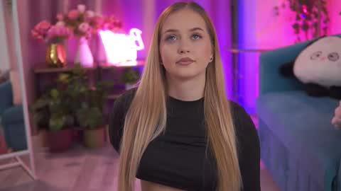 Elyssa online show from 02/01/26, 07:12