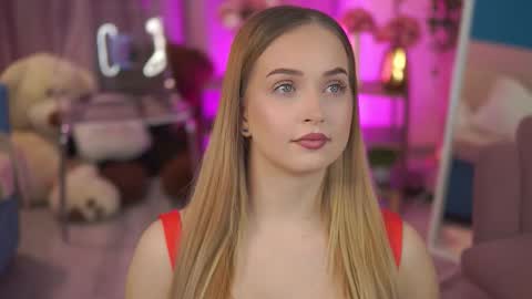 Elyssa online show from 03/22/26, 07:17